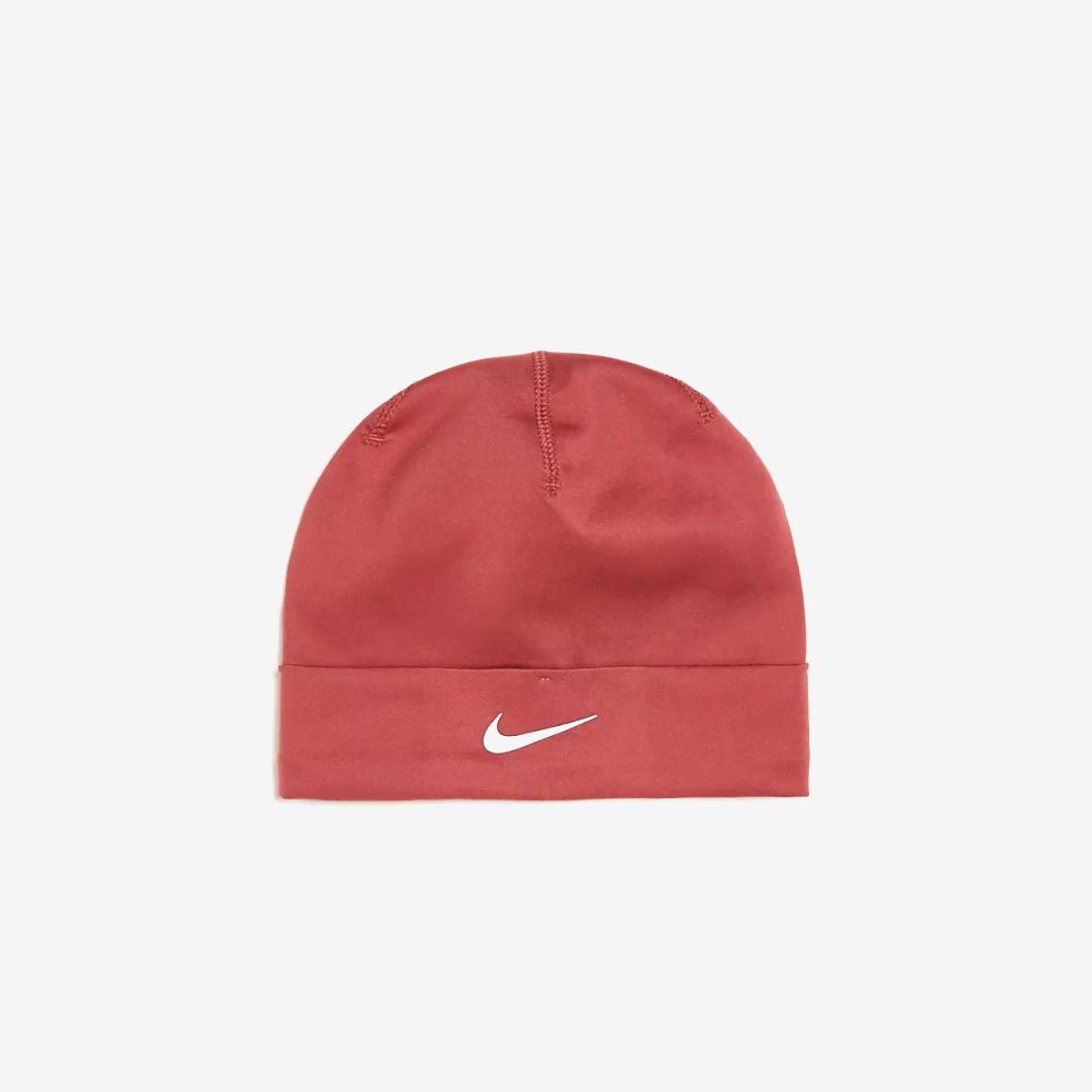 Winter cap red for training in cold session